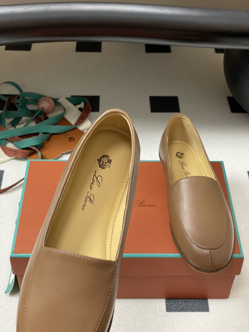 L0r0 P1ana loafers